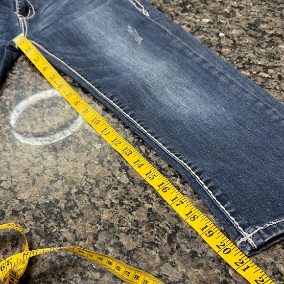 L.A. Idol crop Jeans with Silver crown Embellishments EUC 9 - Picture 7 of 11